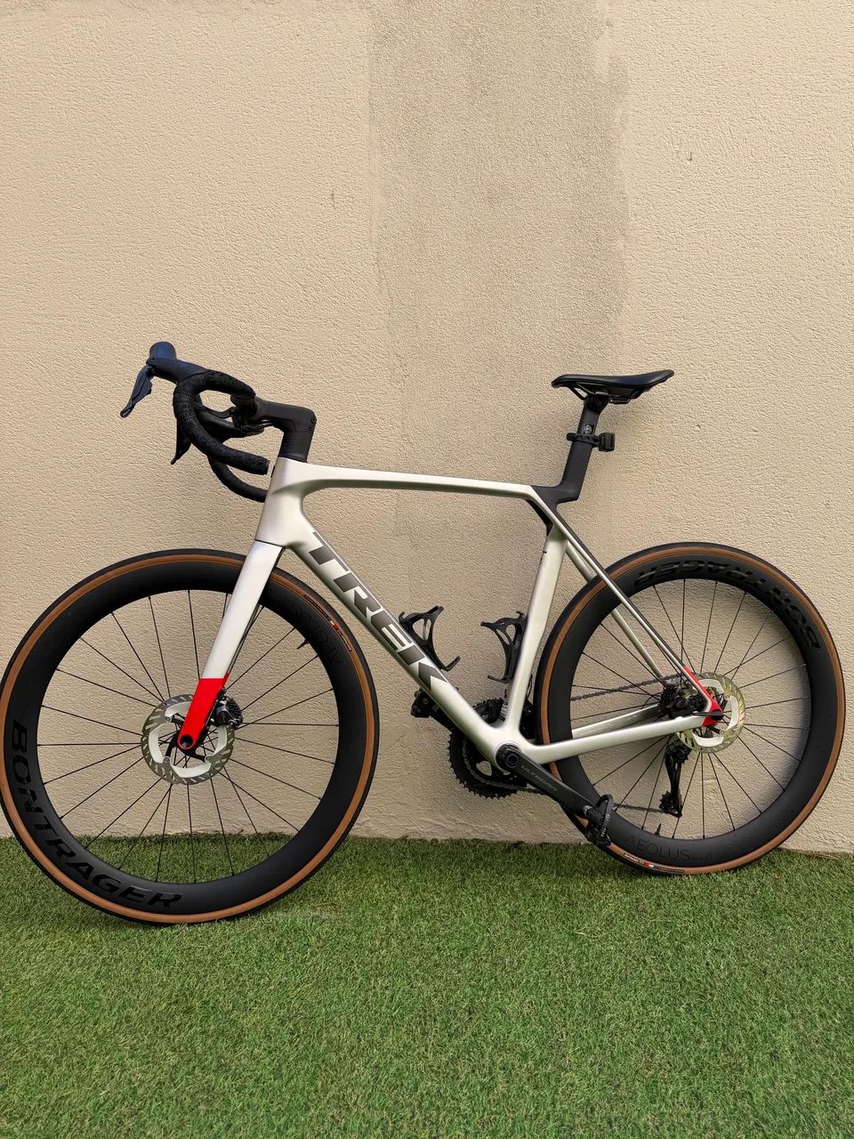 Trek Madone SL7 Gen8 - tamanho L - Foto 2