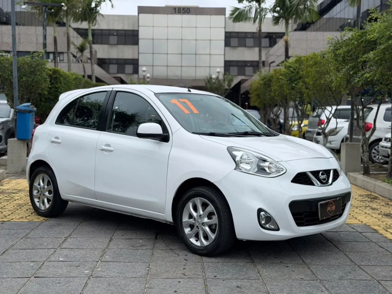 Nissan March 1.0 12V FLEX 5P 2017