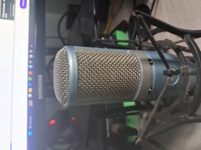 Microfone Condensador AKG P220  - Foto 2