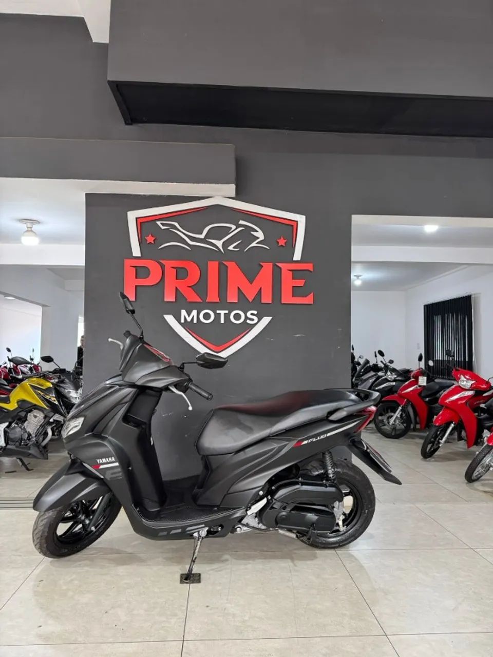 YAMAHA Fluo 125  - Foto 3