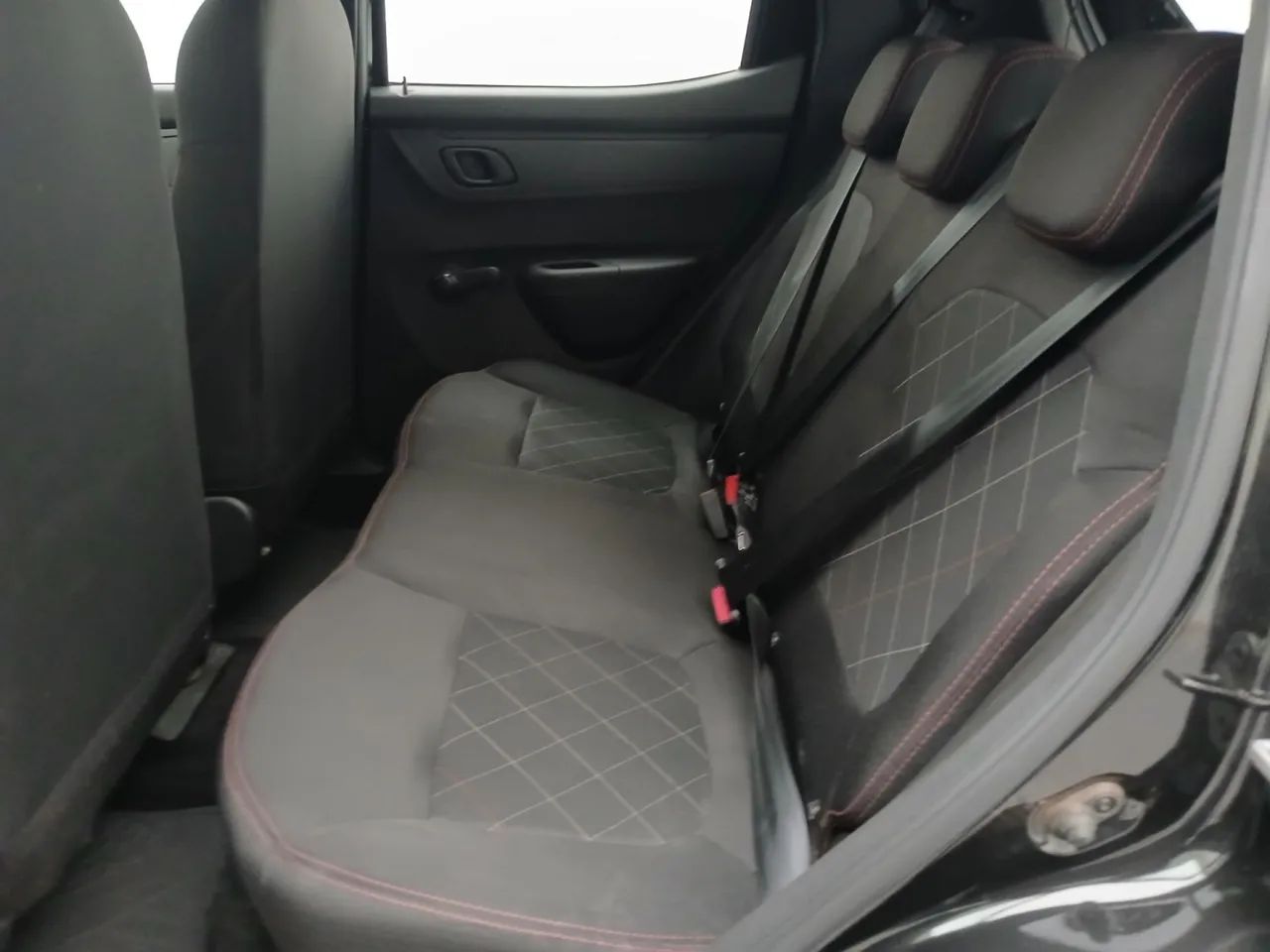 Renault Kwid 1.0 Zen, foto 17 de 18