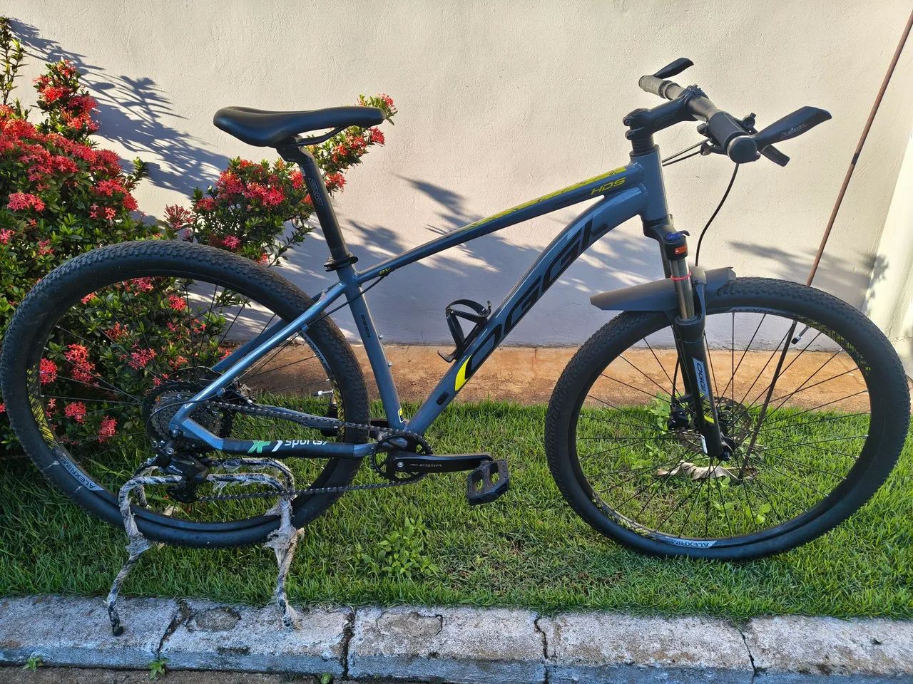 Bicicleta oggi 2025 com nota