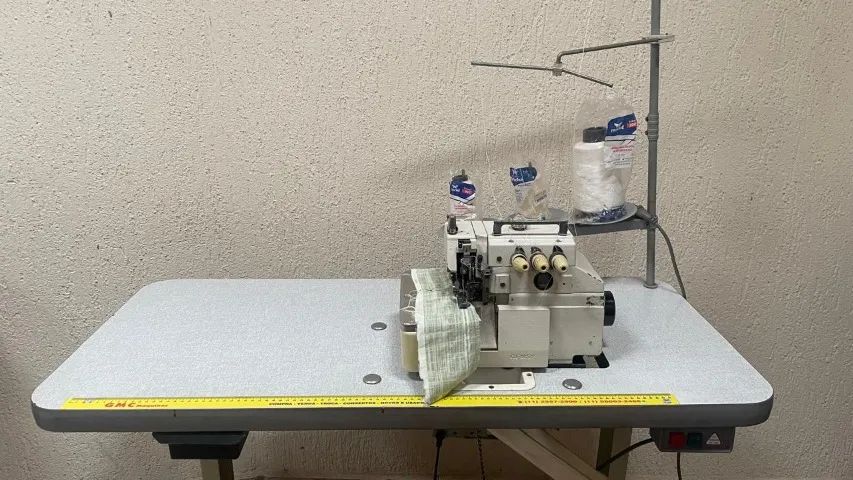 Overlock Industrial Gemsy - Funcionando - Oportunidade - Foto 2