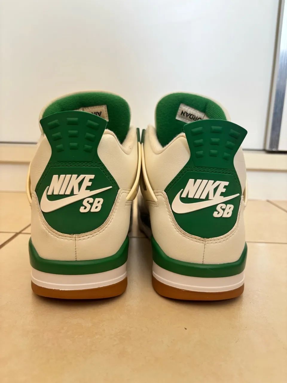 Air Jordan 4 Pine Green Tam 42 - Foto 4