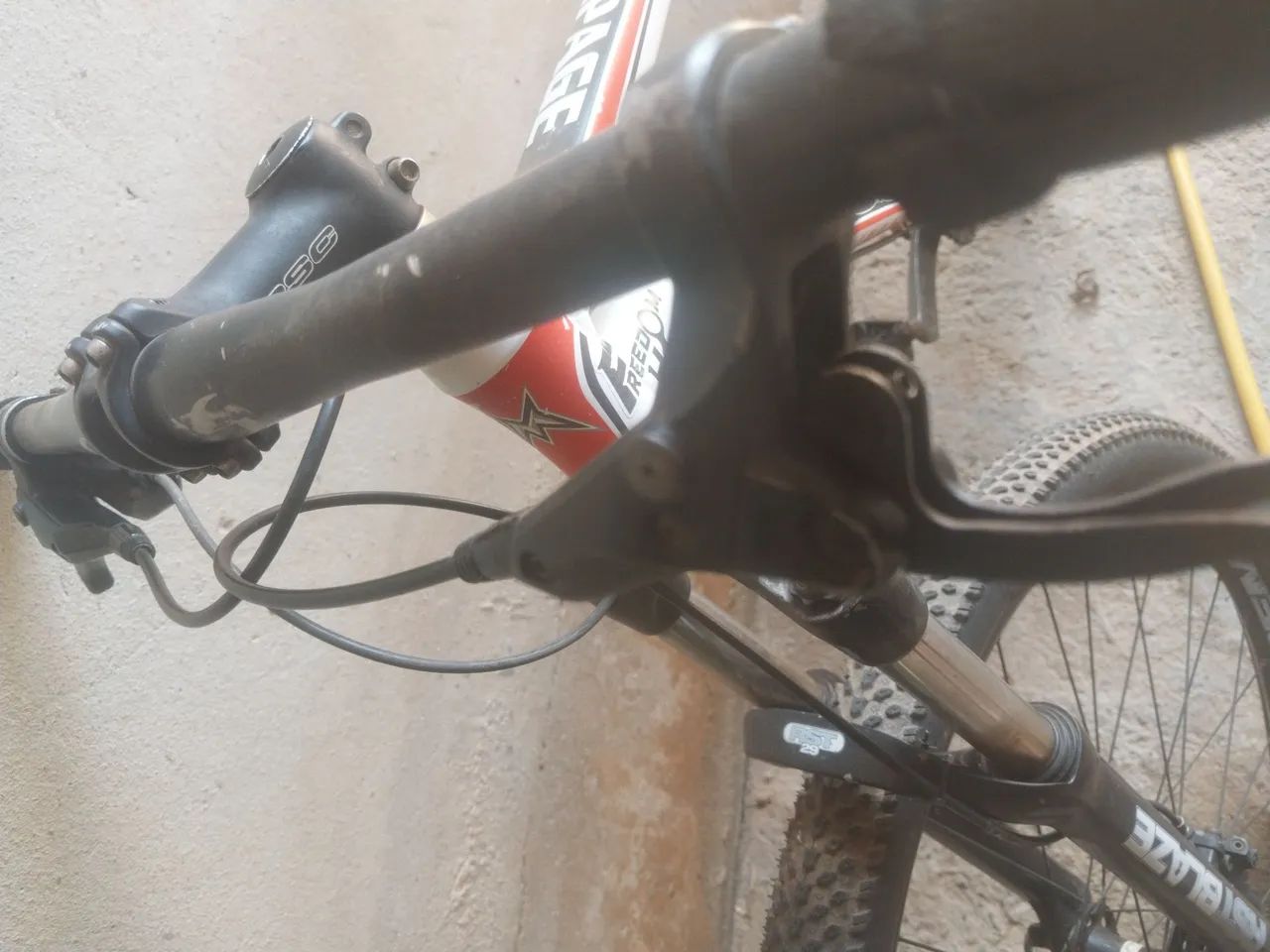 Bicicleta aro 29 - Foto 2