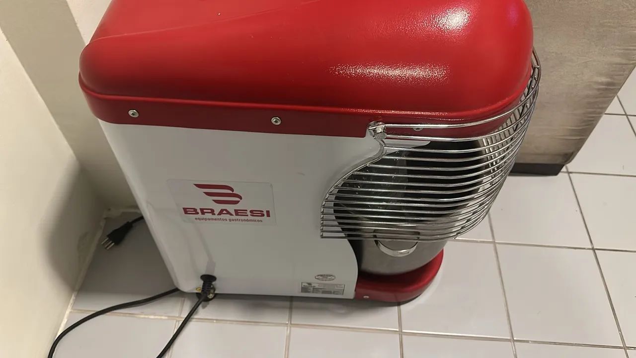 Vende-se uma batedeira nova  - Foto 3