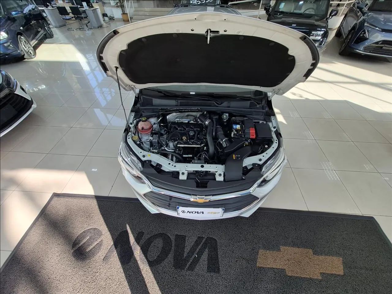 Chevrolet Onix Hatch LTZ 1.0 12V TB Flex Mec. 4P, foto 3 de 17