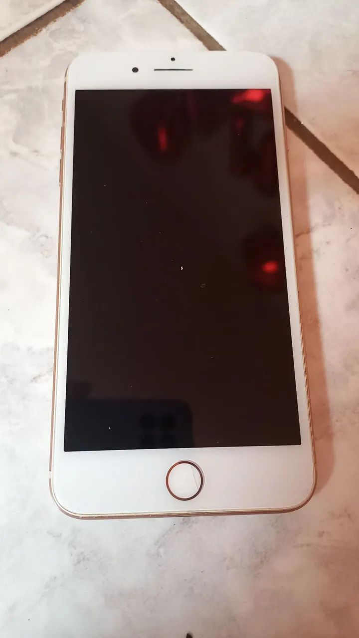 iPhone 8 Plus 