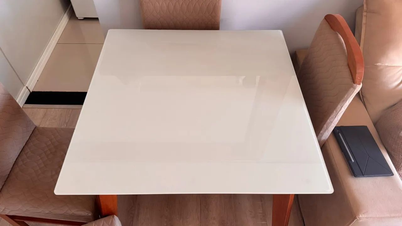Mesa 90x90 em estado de nova. Oportunidade  - Foto 3