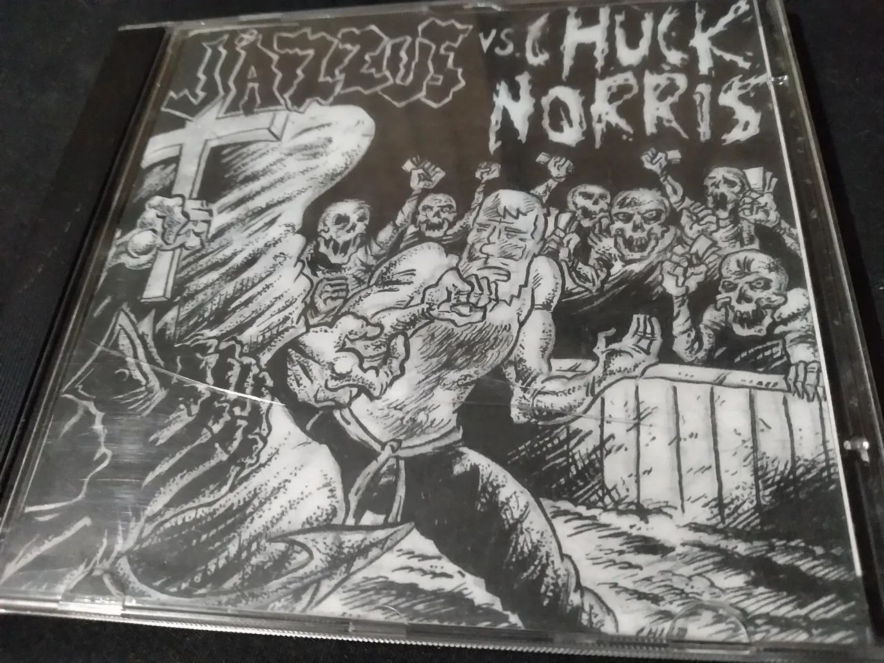 COMBO 2 CDS GRINDCORE METAL - S.O.H. E JAZZUS VS CHUCK NORRIS - Foto 4