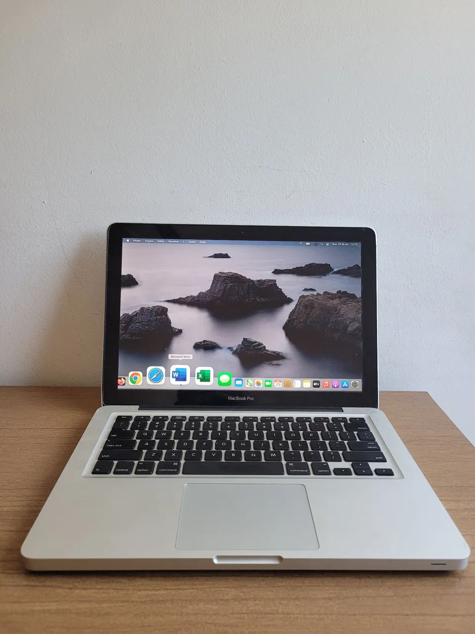 動作良好/MacBook 13inch Mid2010 Core 2 Duo Apple MacBook Pro 13