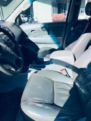 Toyota Hilux srv 4x4 3.0 - Foto 8