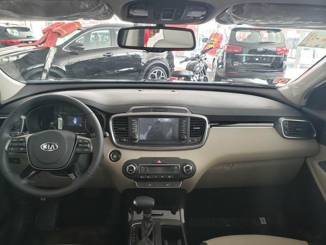 Kia Sorento V6 AWD - Foto 4