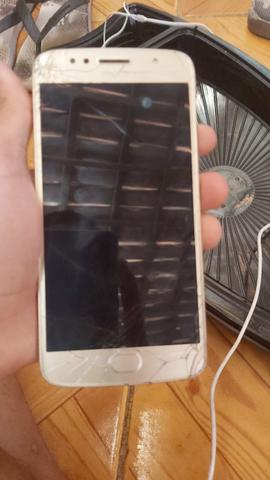Moto g5s trincado mas funciona perfeitamente - Foto 3