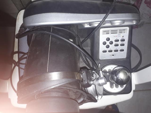 Kit de volante e pedal para PC e videogame