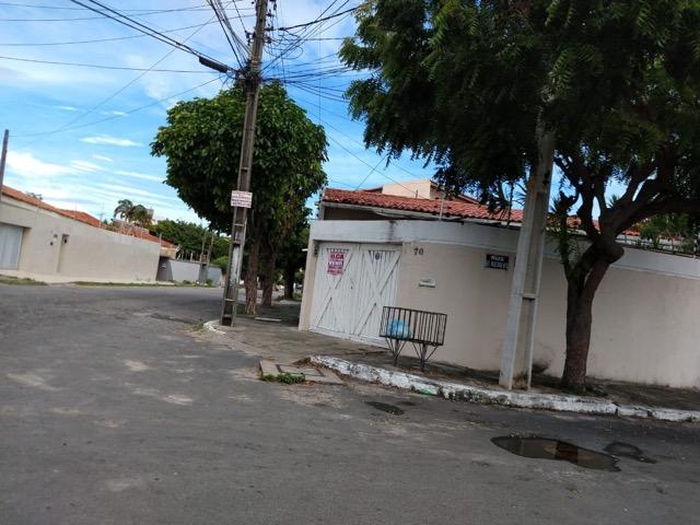 PX: Casa no Papicu com cinco Quartos