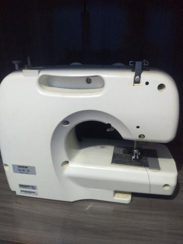 Vende-se maquina de costura - Foto 3