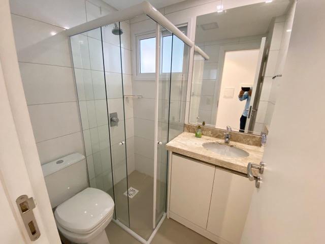 Apartamento três dormitórios decorado com terraço - Foto 15