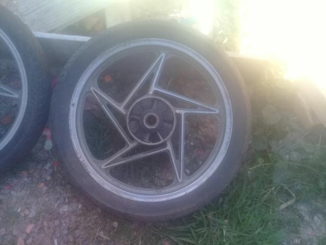 Rodas de liga leve Suzuki Yes - Foto 2