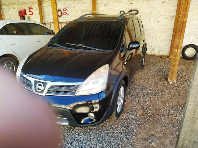 VENDO NISSAN LIVINA XGEAR ! TOP COMPLETA