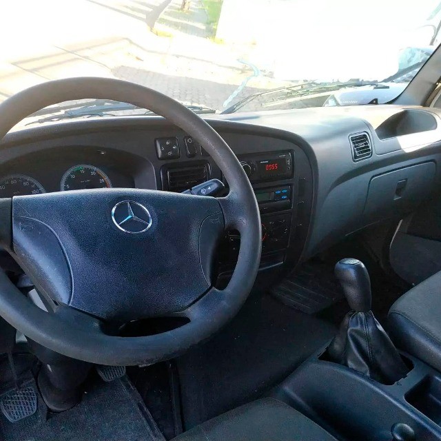 MB Accelo 815 bau ano 2013 - Foto 3