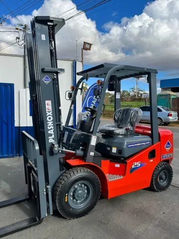 Empilhadeira Plasnox-Triplex 6 mts  - Foto 2