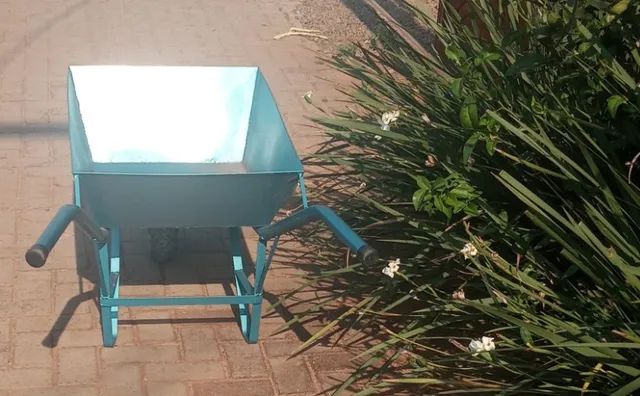 Carrinho de Mao (Pedreiro) Reforçado Chapa 18 - Foto 4