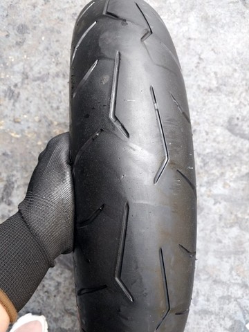 pneu usado pirelli  diablo rosso corsa 120/70-17