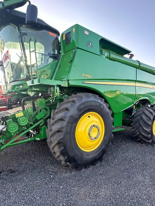 COLHEITADEIRA DE GRÃOS JOHN DEERE S790 - Foto 5