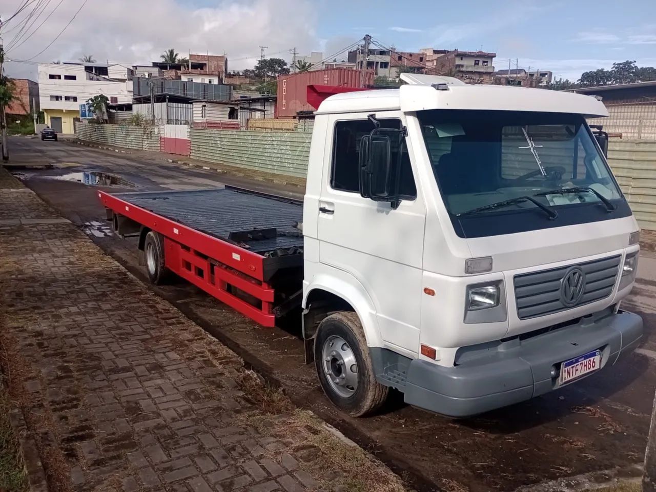 VW 8120 Guincho Plataforma C/ Asa