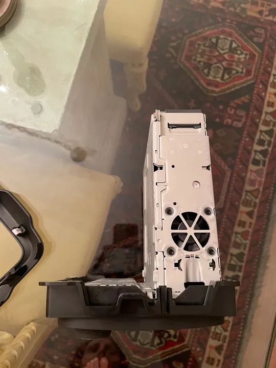 Multimídia Renegade modelo 2017 - Usado - Excelente - Foto 2