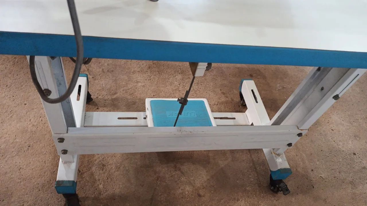 Pespontadeira lançadeira Lumak 2 agulhas direct drive - Foto 5