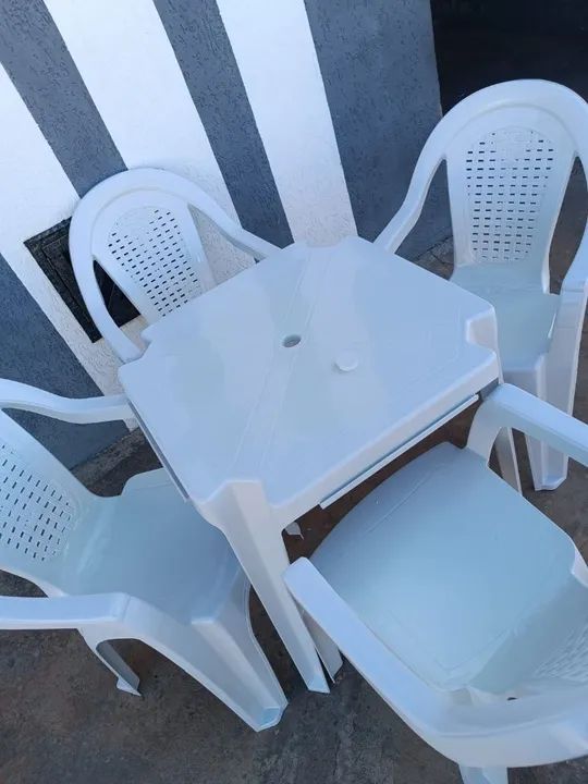 Jogos de Mesas novos modelo poltronas de Plástico forte e resistente. - Foto 2
