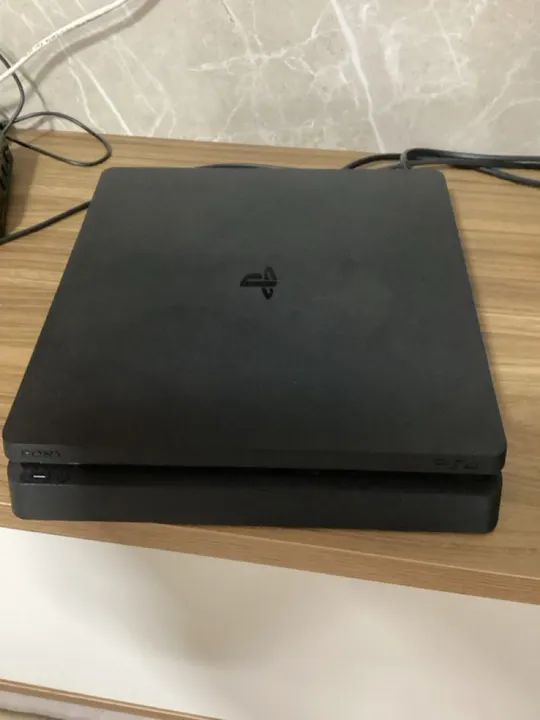 Playstation 4 Slim + 4 jogos + 2 Controle - Foto 2
