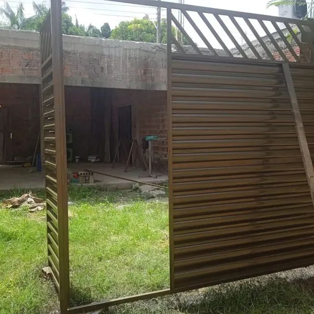 PORTÃO DE GARAGEM O MATERIAL TODO NO GALVANIZADO  - Foto 4