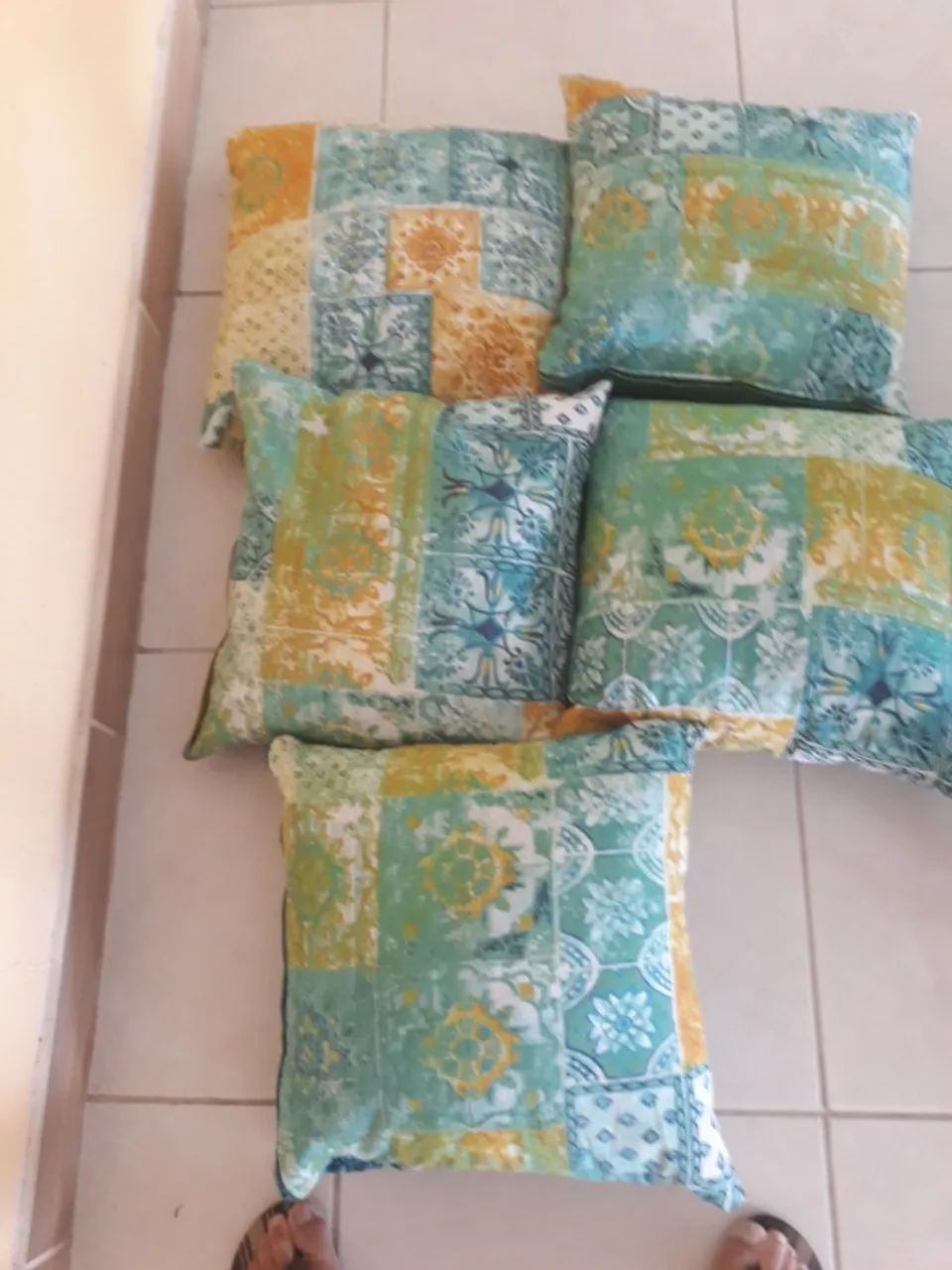 almofadas para sofá em perfeito estado - Foto 4
