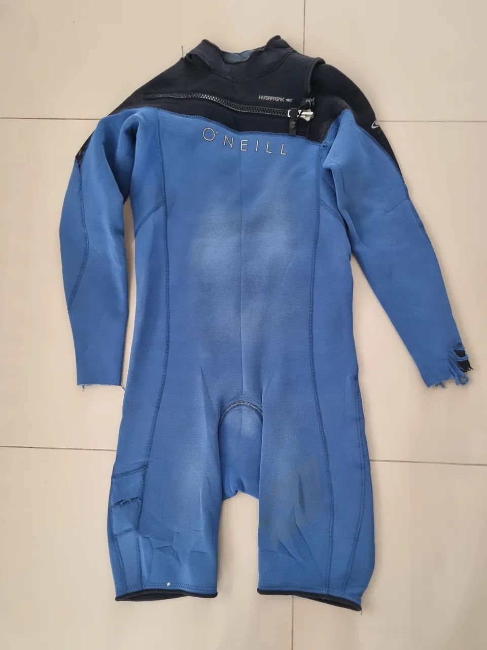 Roupa de borracha Oneil