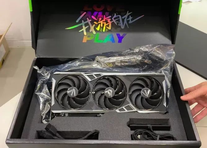 Nvidia Rtx 4090 Vulcan Oc Colorful Igame - Foto 5