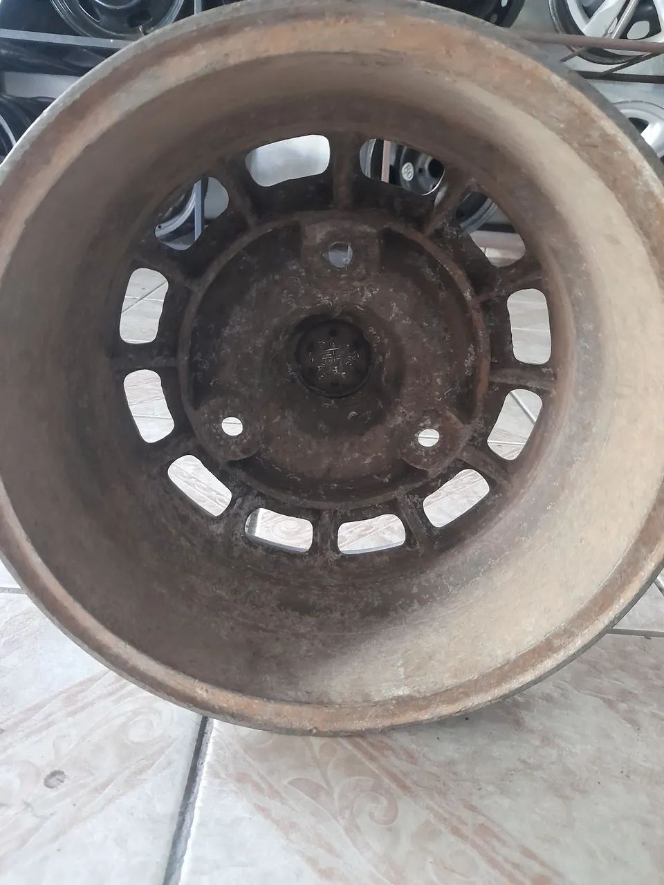 Roda 13 scorro ford DelRey corcel e belina três furos original  - Foto 2