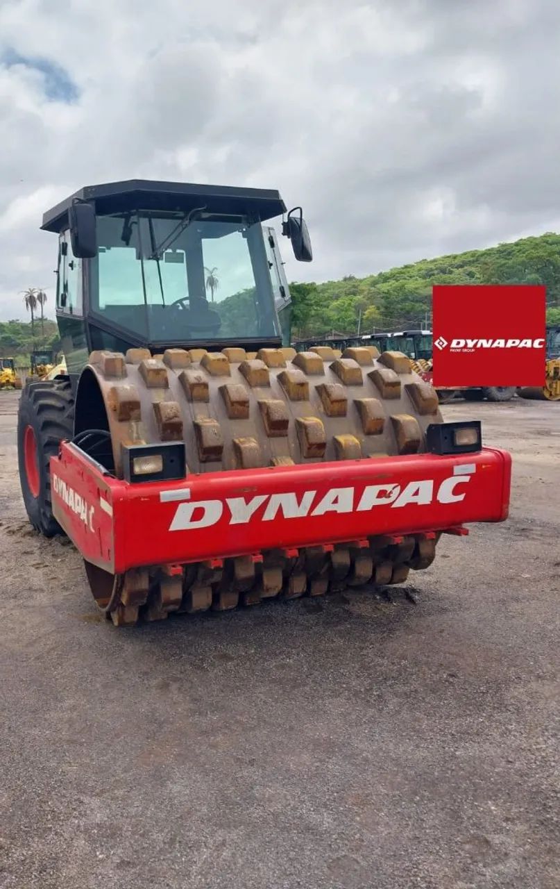 Rolo compactador Dynapac CA250 cabinada 