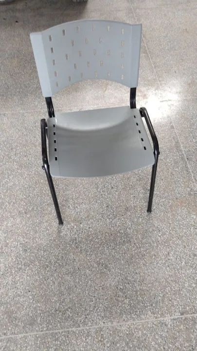 Cadeiras Plásticas - Oferta de Carnaval! - Foto 5