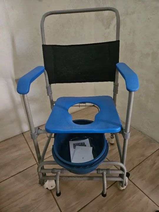 Cadeira de banho - Foto 2
