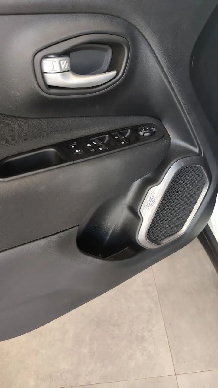 Jeep Renegade T270 1.3 TB 4X2 Flex Aut. 2025 - Foto 3