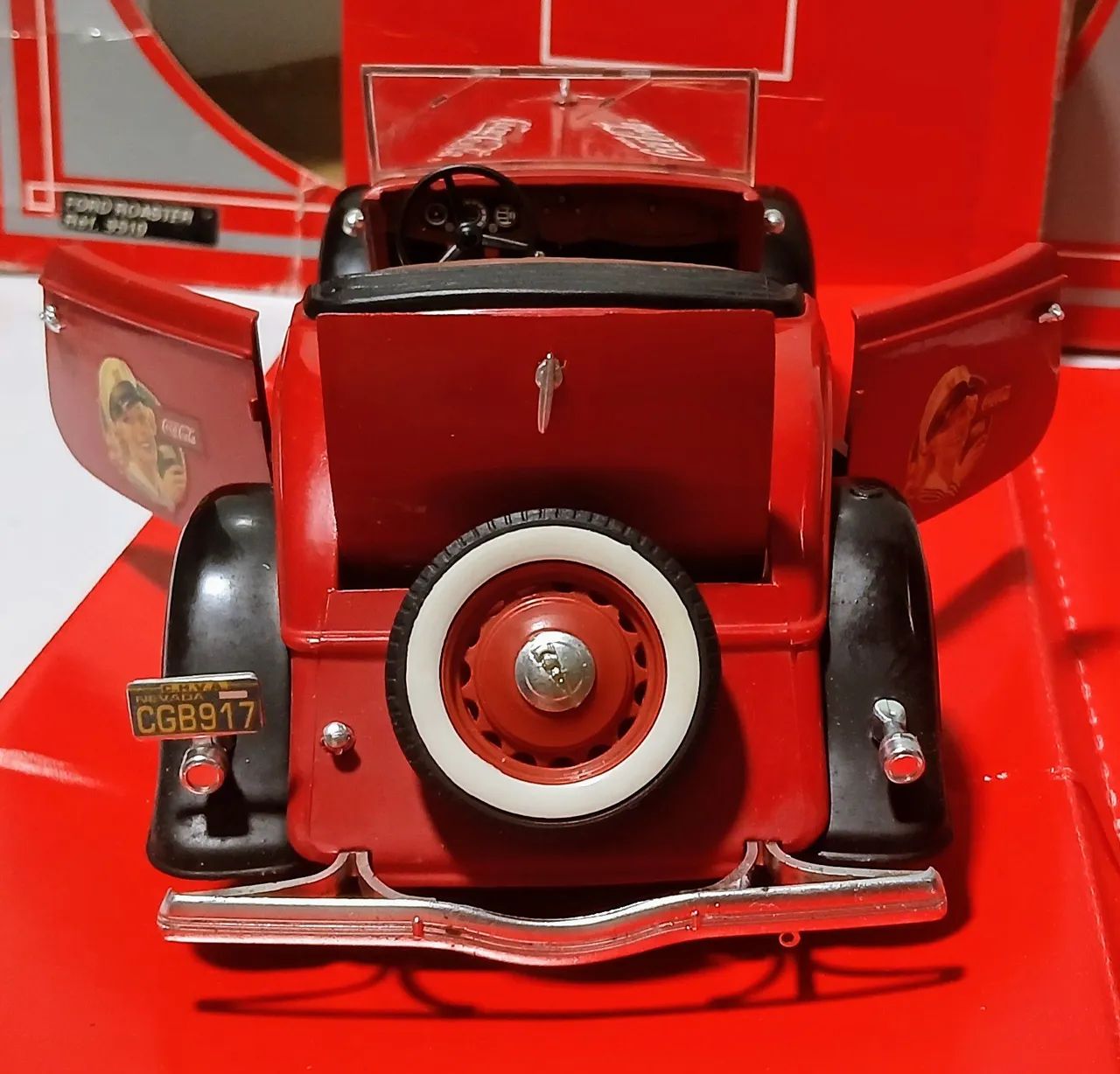 Miniatura 1/19 Ford V8 Coca-Cola - Hobbies e coleções - Pechincha