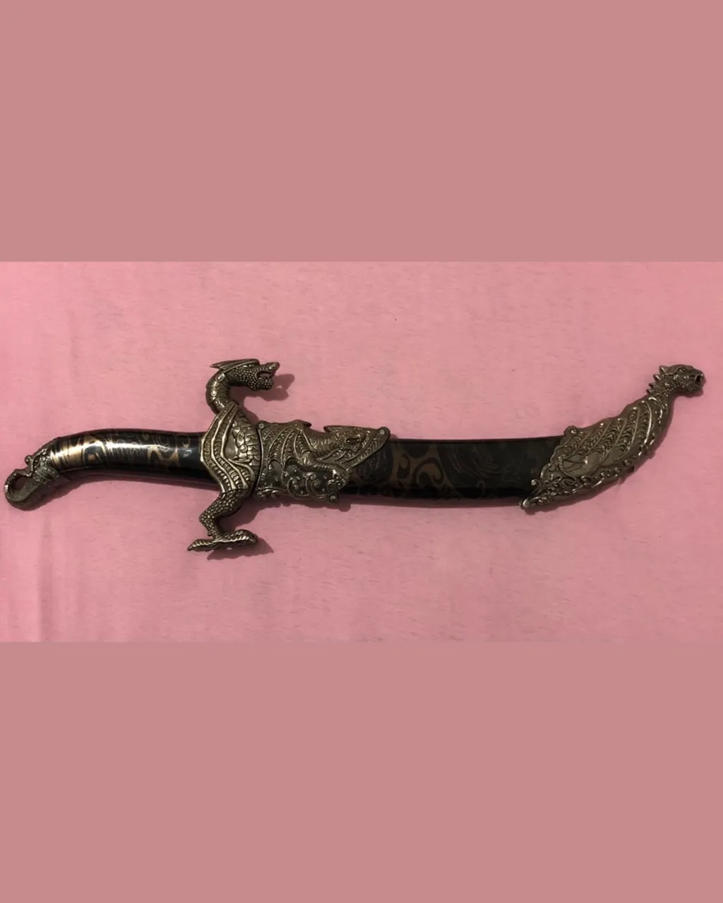 Punhal Decorativo Dragão - Peça de Colecionador