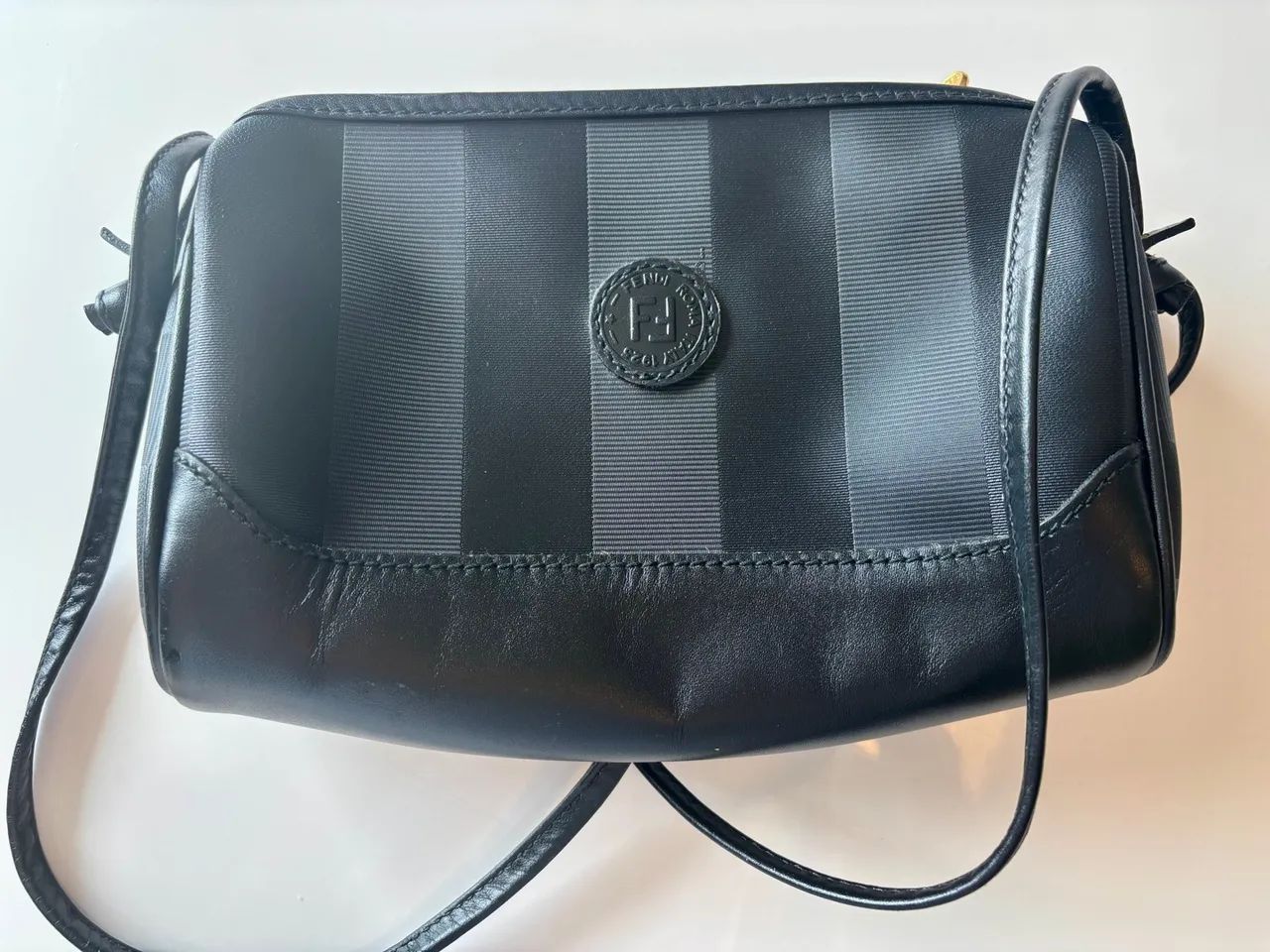 Bolsa Fendi Original - Clássico atemporal - Foto 2