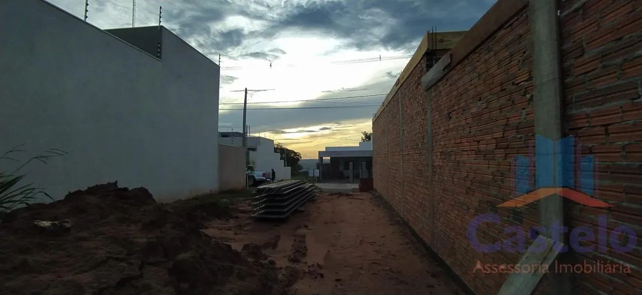 Terreno para Venda em Umuarama / PR no bairro Jardim das Cerejeiras - Foto 4