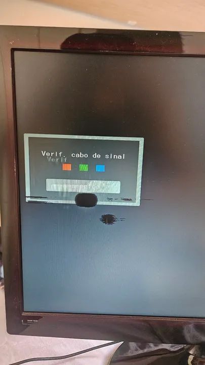 Monitor Samsung 19 polegadas (mancha na tela) - Foto 4