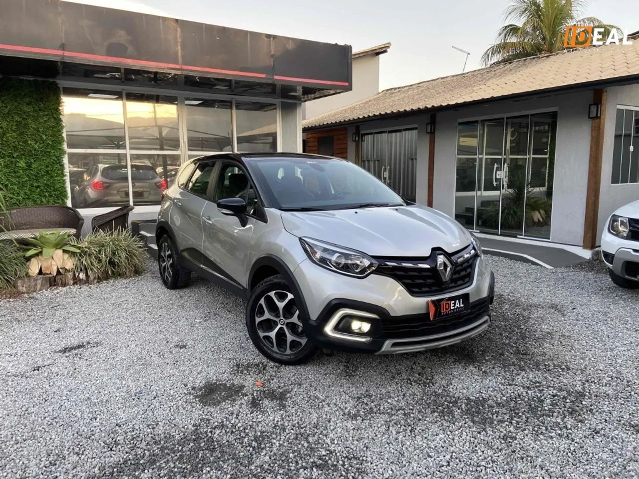 Renault Captur 2023 1.3 tce flex intense x-tronic