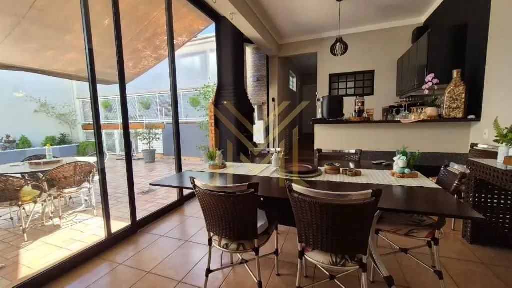 Sobrado 430m² à Venda no Jardim América Bauru-SP
